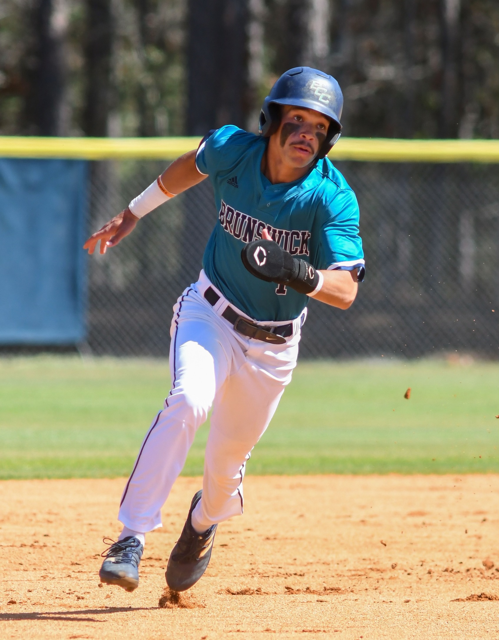 Bryson Horney&rsquo;s 3 Run blast puts Dolphins on top in midweek matchup