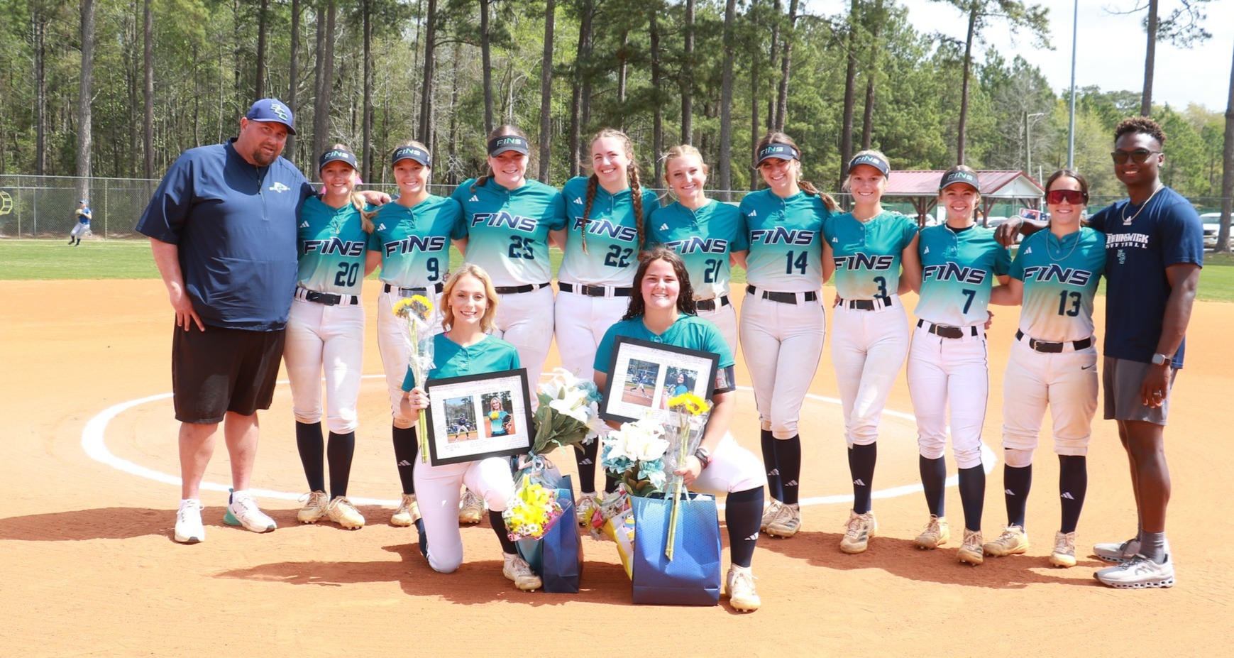 Lady Dolphins Celebrate Sophomores on Last Home Weekend Series
